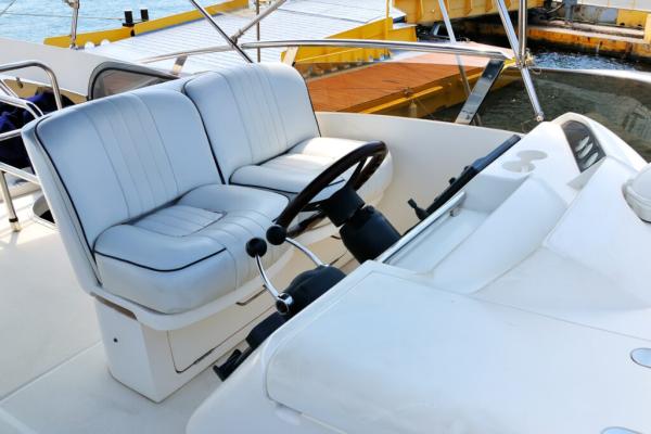 Yacht BOOT Neu Designen - Beziehen - Gestalten
